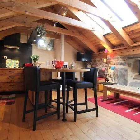 Vakantiehuis Gite Romantique Avec Terrasse Et Poele A Bois, Ideal Pour Couple - Fr-1-582-29 *